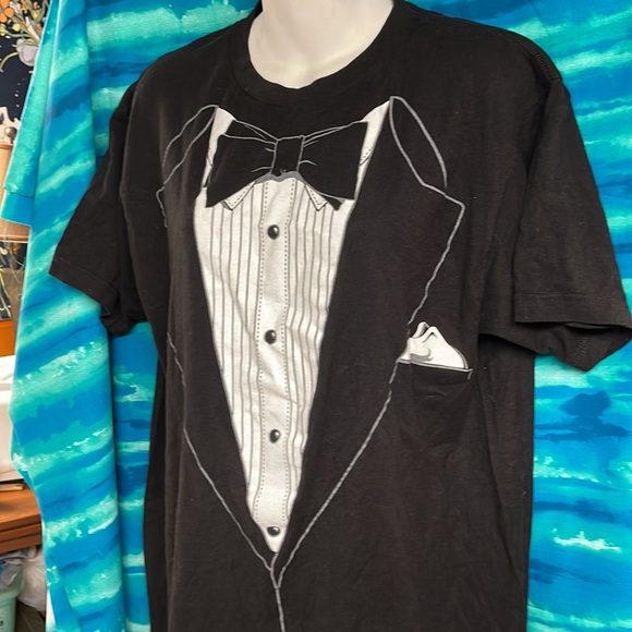 Tuxedo tee!! Super fun to wear only worn one Time - Picture 2 of 2